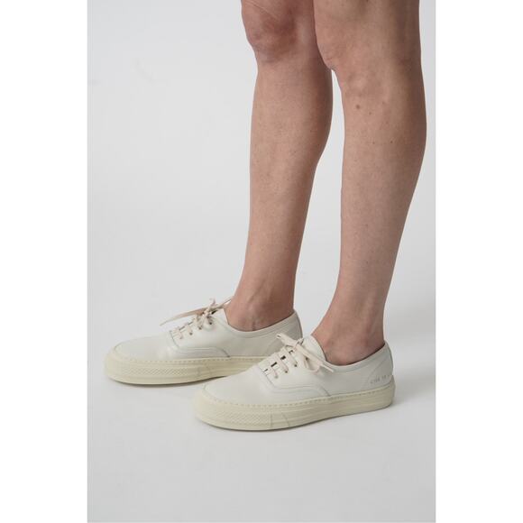 Woman by Common Projects 4168 Four Hole Sneaker in Off White 40 - Picture 1 of 2